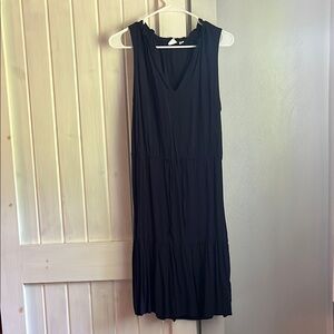Elegant Black Sleeveless Dress
